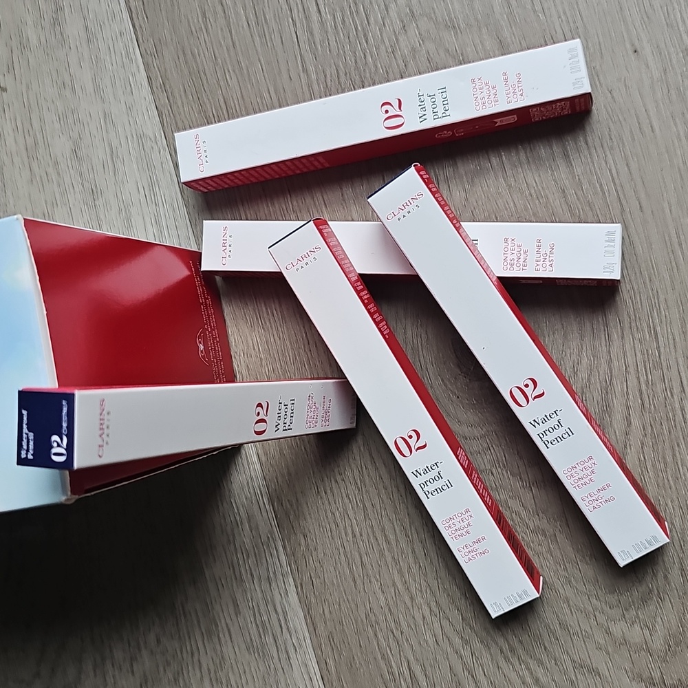 Clarins Waterproof Pencil in Red and White